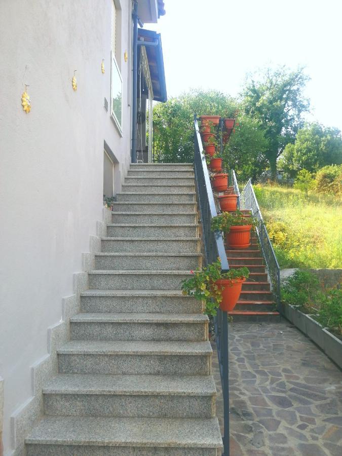 By The Sea In Scario Apartment Exterior photo